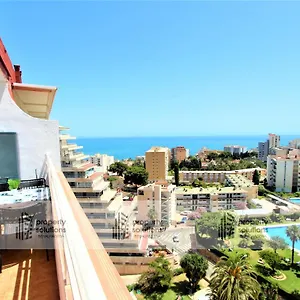 europark-apartamentos-atico-con-vista-al-mar-piscina-y.hotelsinnerja.org/